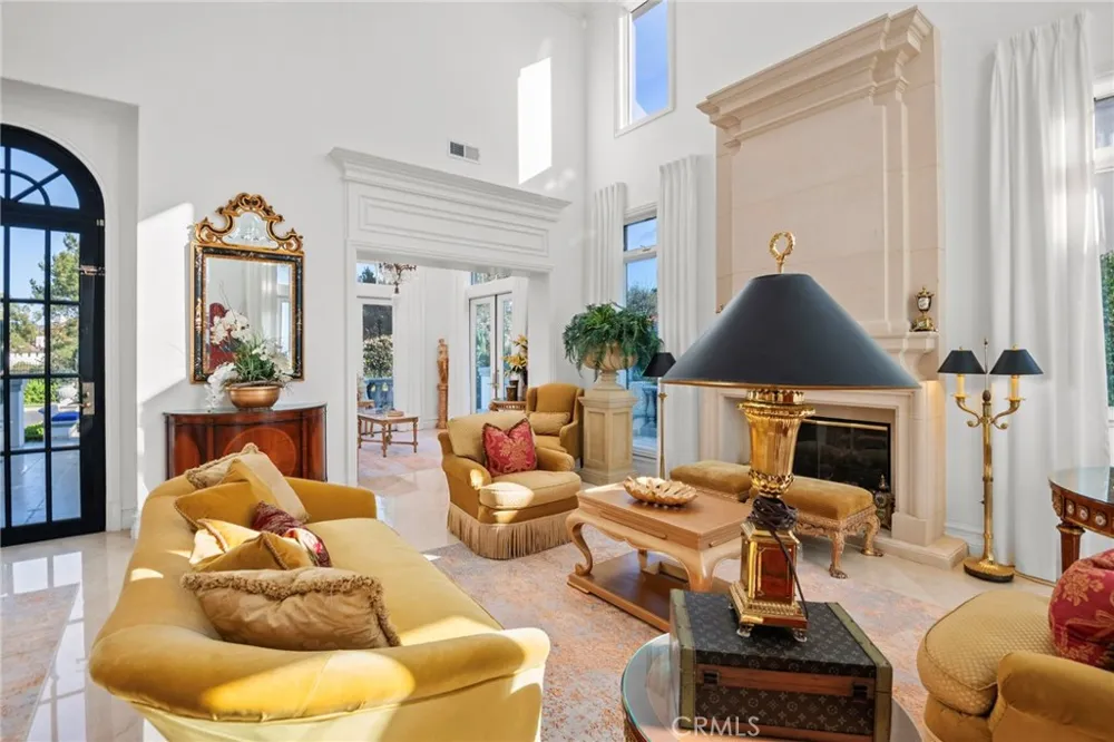 7 Vista Luci Newport Coast, CA 92657