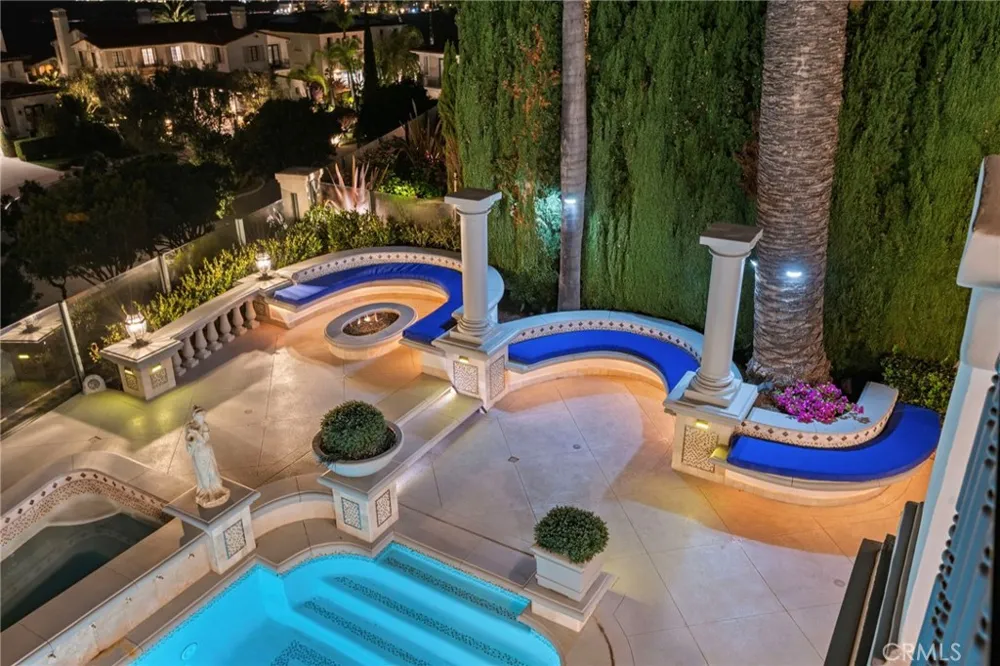 7 Vista Luci Newport Coast, CA 92657