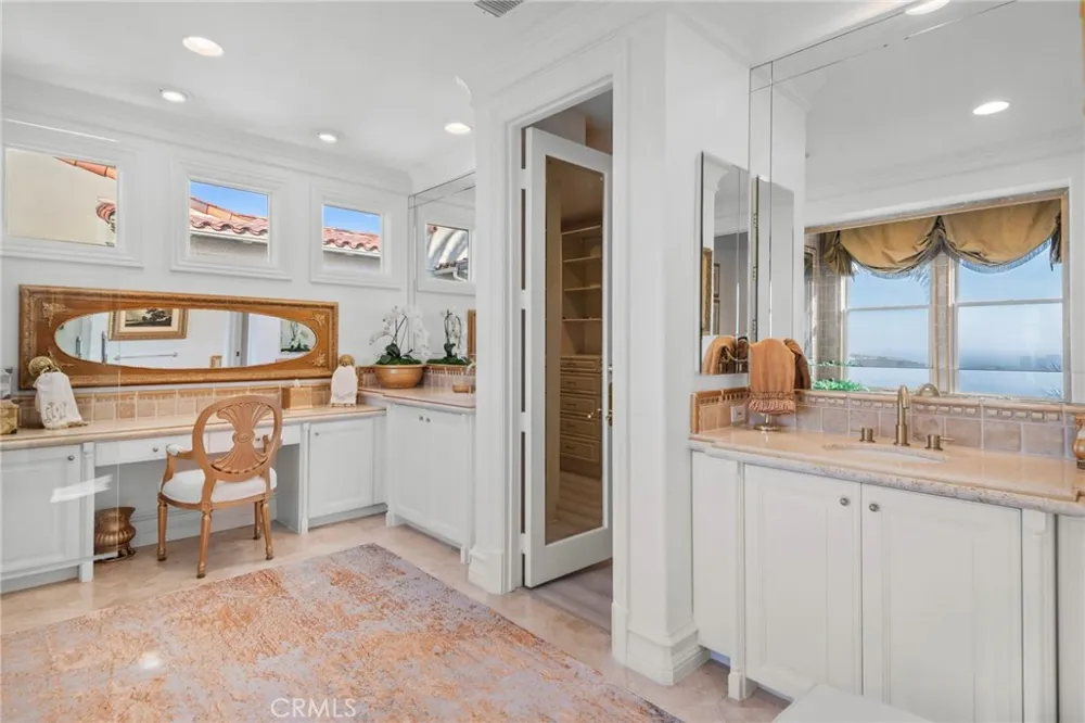 7 Vista Luci Newport Coast, CA 92657