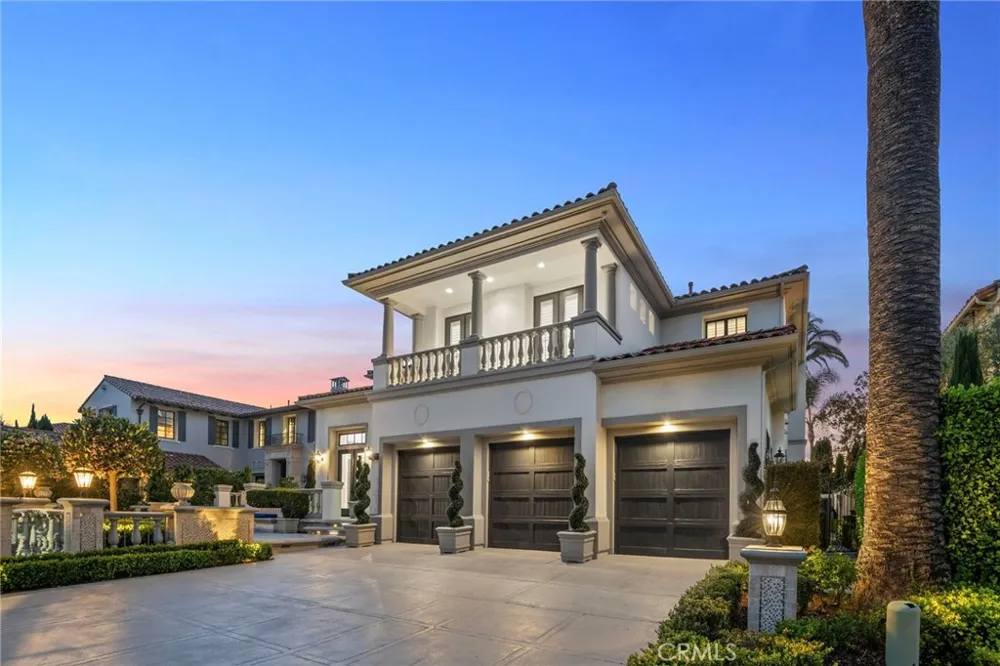 7 Vista Luci Newport Coast, CA 92657