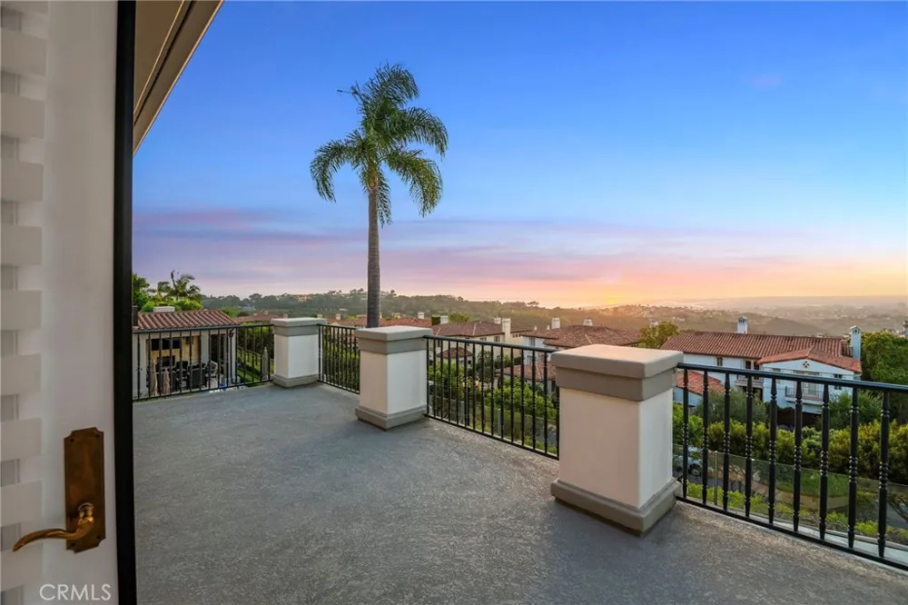 7 Vista Luci Newport Coast, CA 92657
