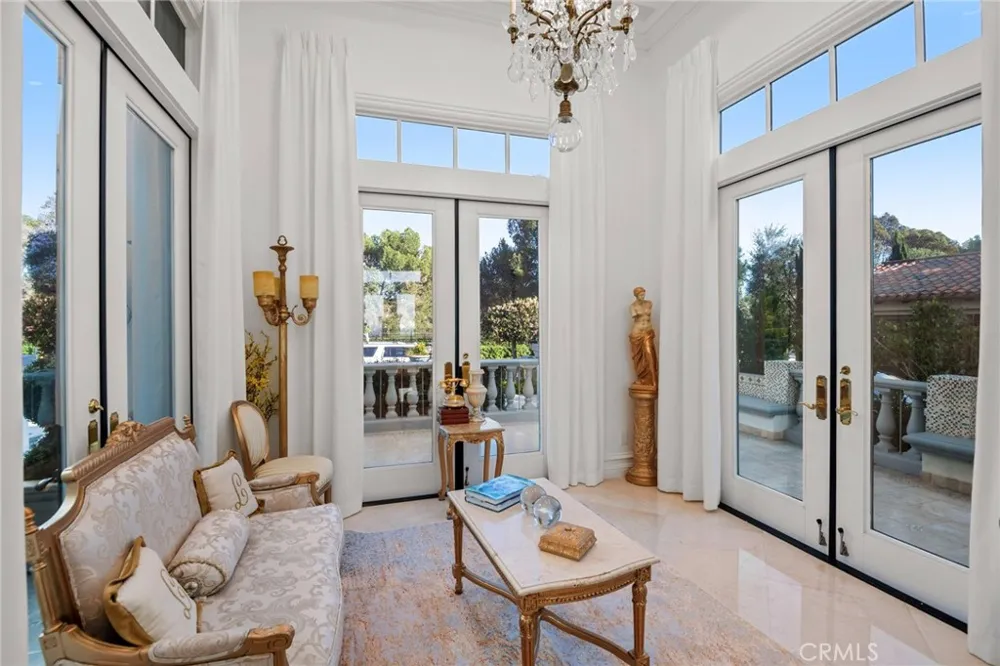 7 Vista Luci Newport Coast, CA 92657