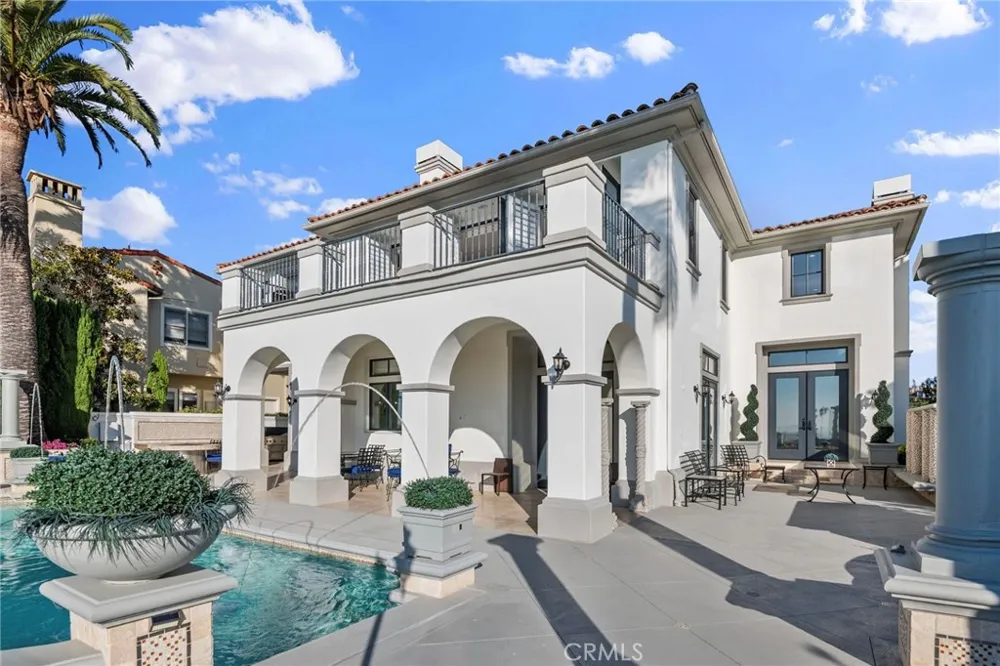 7 Vista Luci Newport Coast, CA 92657