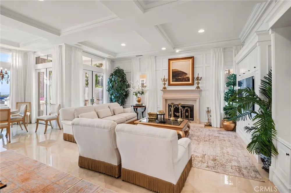 7 Vista Luci Newport Coast, CA 92657