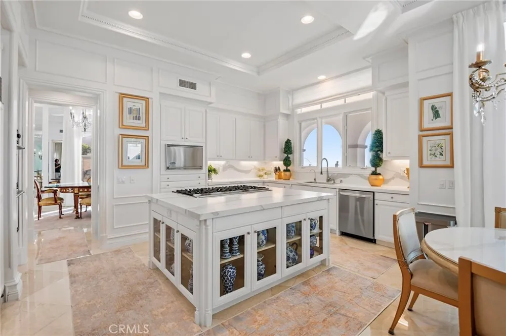 7 Vista Luci Newport Coast, CA 92657