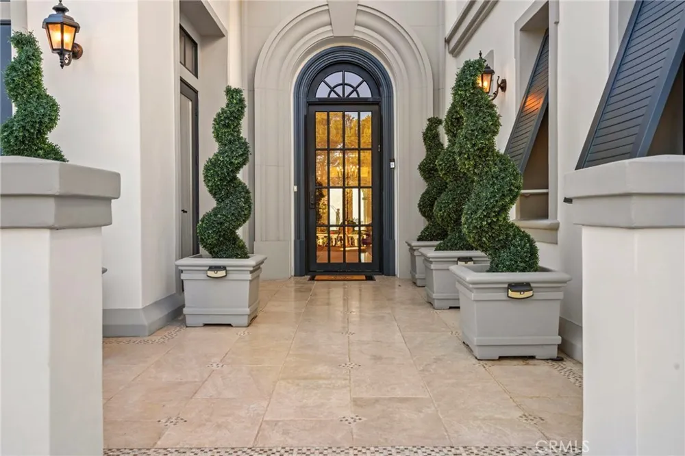 7 Vista Luci Newport Coast, CA 92657