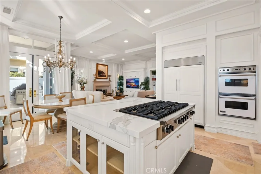7 Vista Luci Newport Coast, CA 92657