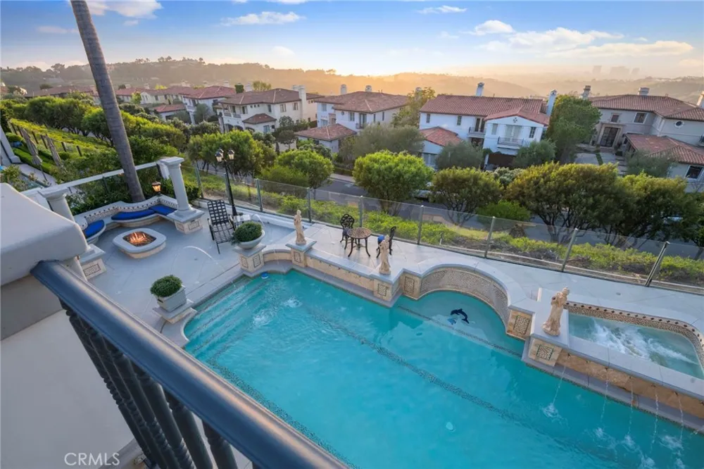 7 Vista Luci Newport Coast, CA 92657