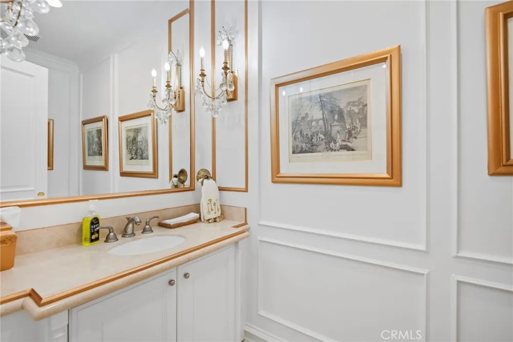 7 Vista Luci Newport Coast, CA 92657