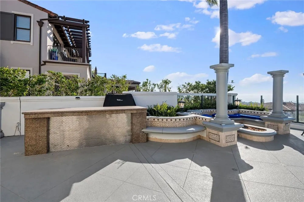 7 Vista Luci Newport Coast, CA 92657