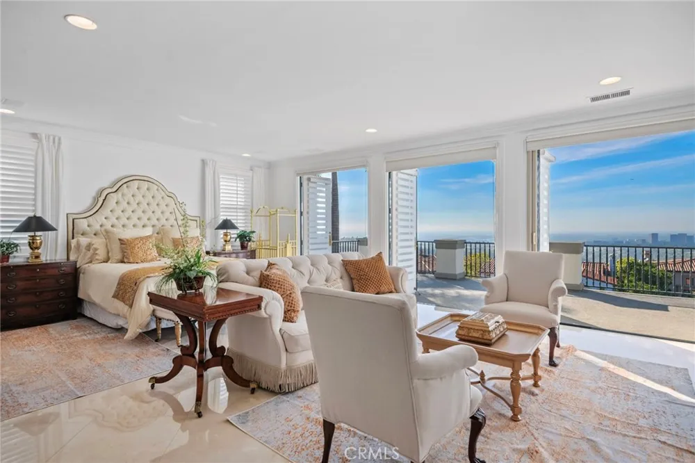 7 Vista Luci Newport Coast, CA 92657