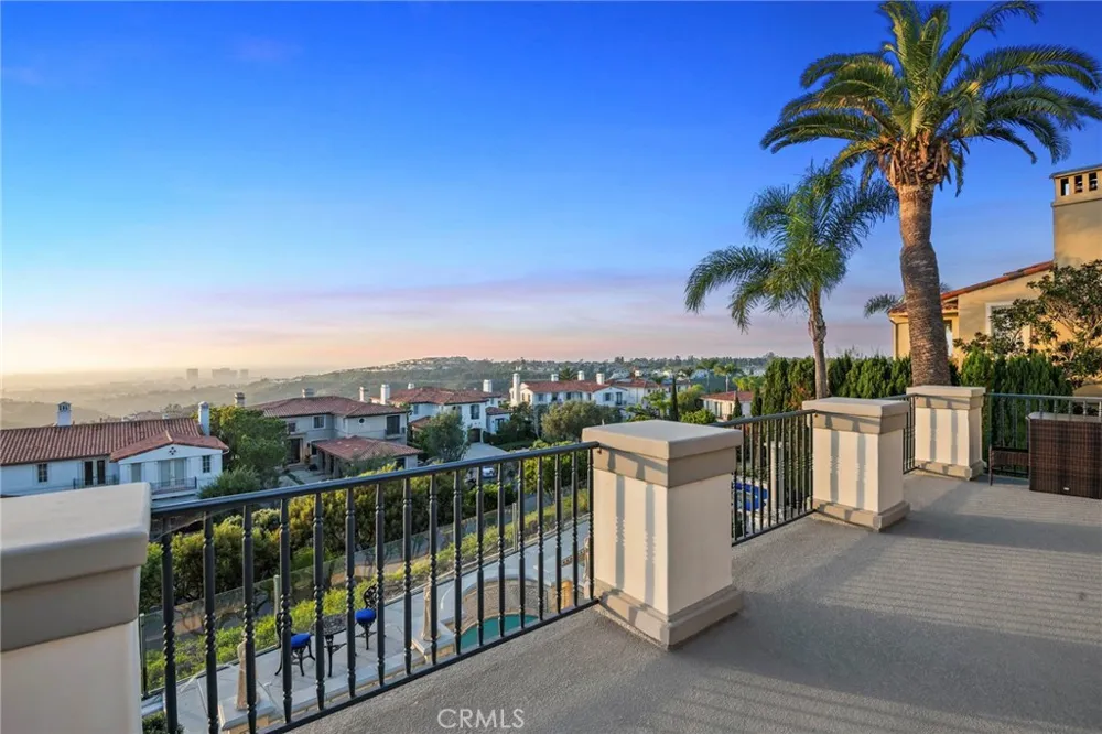 7 Vista Luci Newport Coast, CA 92657