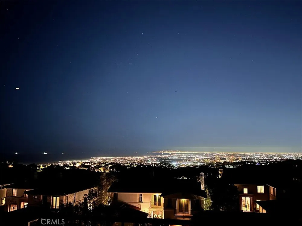 7 Vista Luci Newport Coast, CA 92657