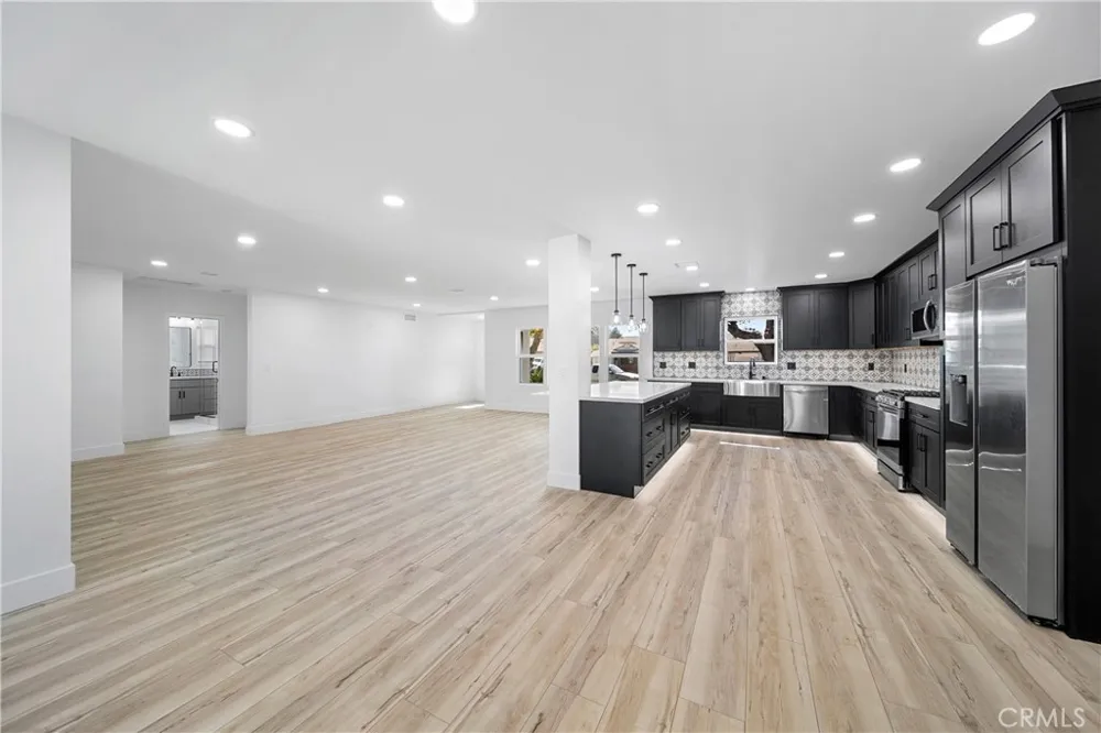 651 Workman Street San Fernando, CA 91340