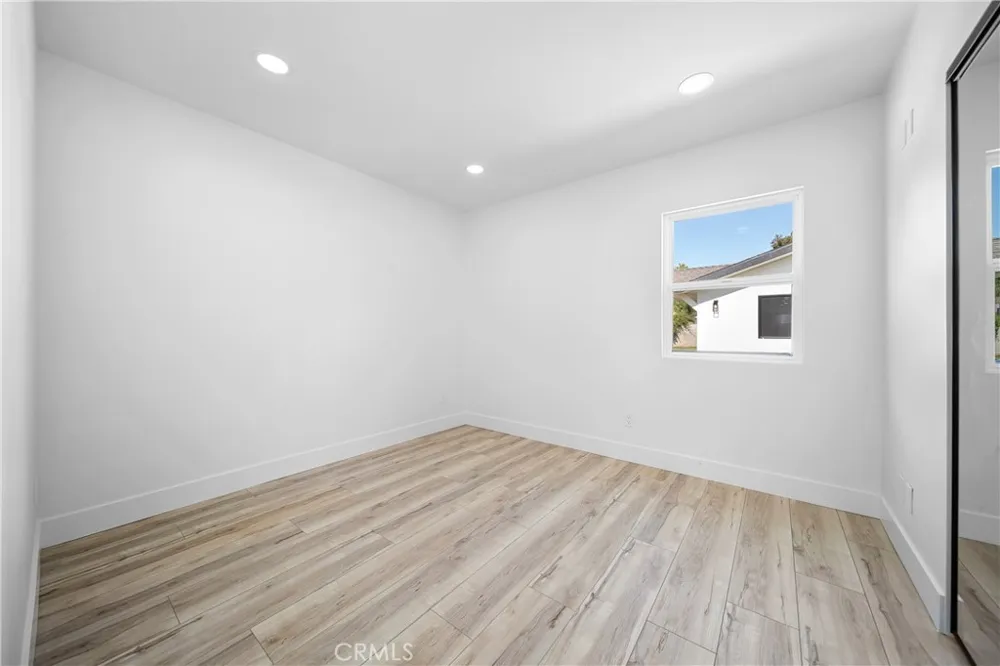 651 Workman Street San Fernando, CA 91340