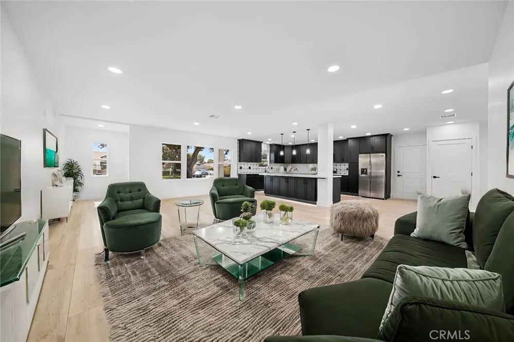 651 Workman Street San Fernando, CA 91340