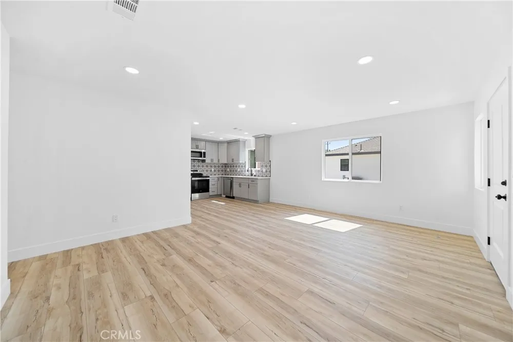 651 Workman Street San Fernando, CA 91340