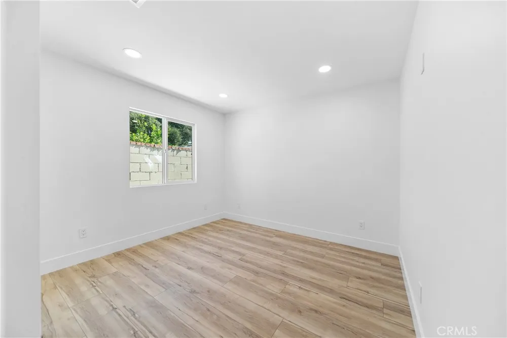 651 Workman Street San Fernando, CA 91340