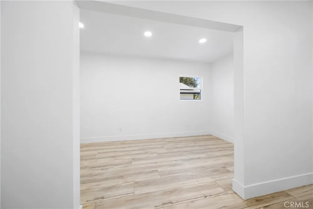 651 Workman Street San Fernando, CA 91340
