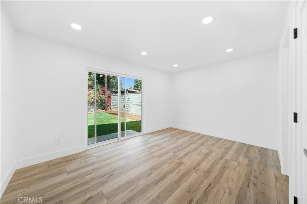 651 Workman Street San Fernando, CA 91340