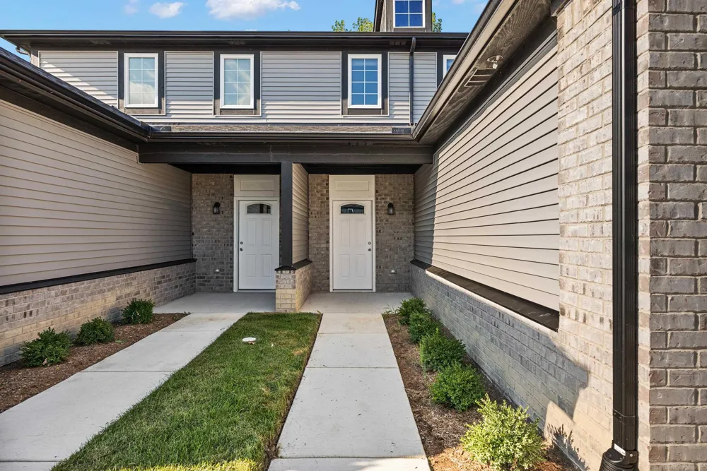 51402 Tides Drive Chesterfield Township, MI 48051