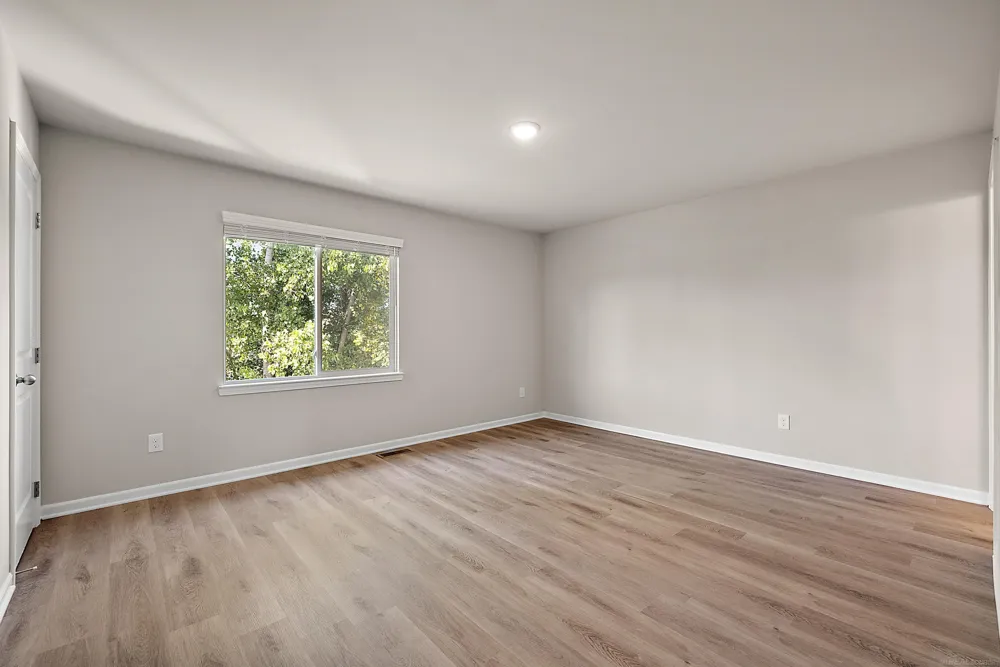 51402 Tides Drive Chesterfield Township, MI 48051