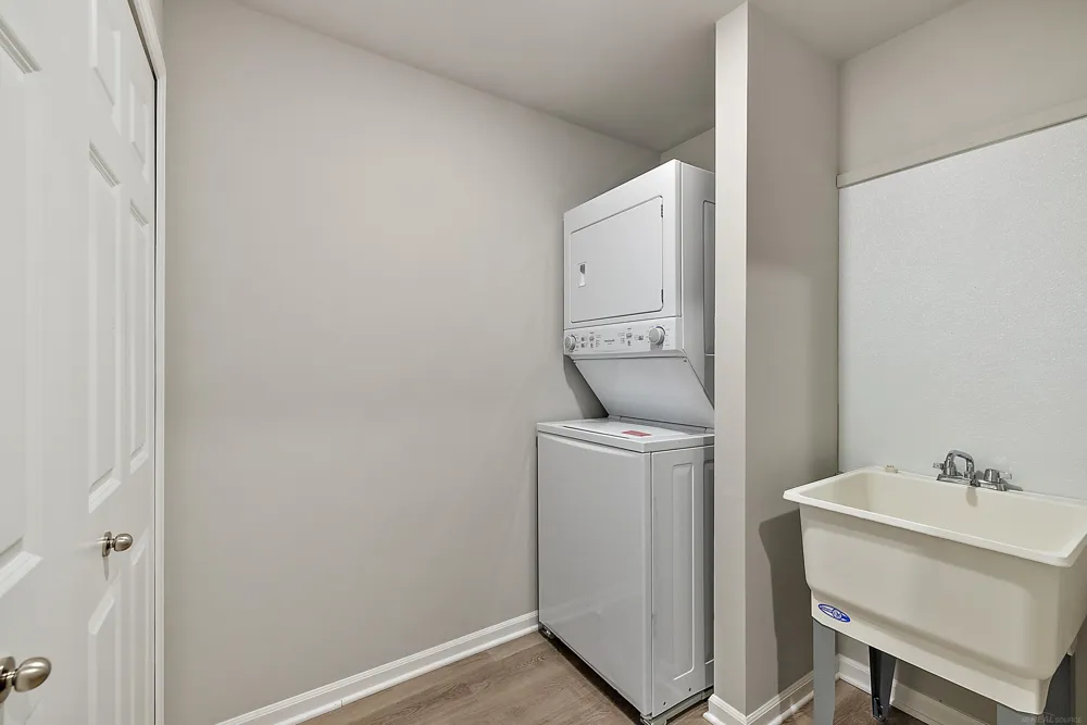 51402 Tides Drive Chesterfield Township, MI 48051
