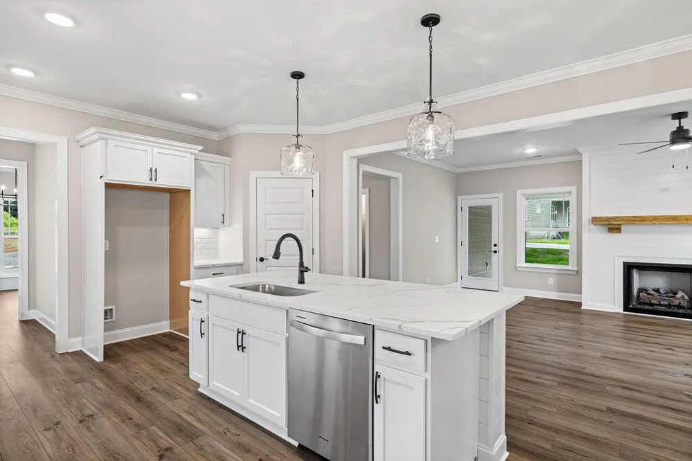 9816 Mayfly Road Ooltewah, TN 37363