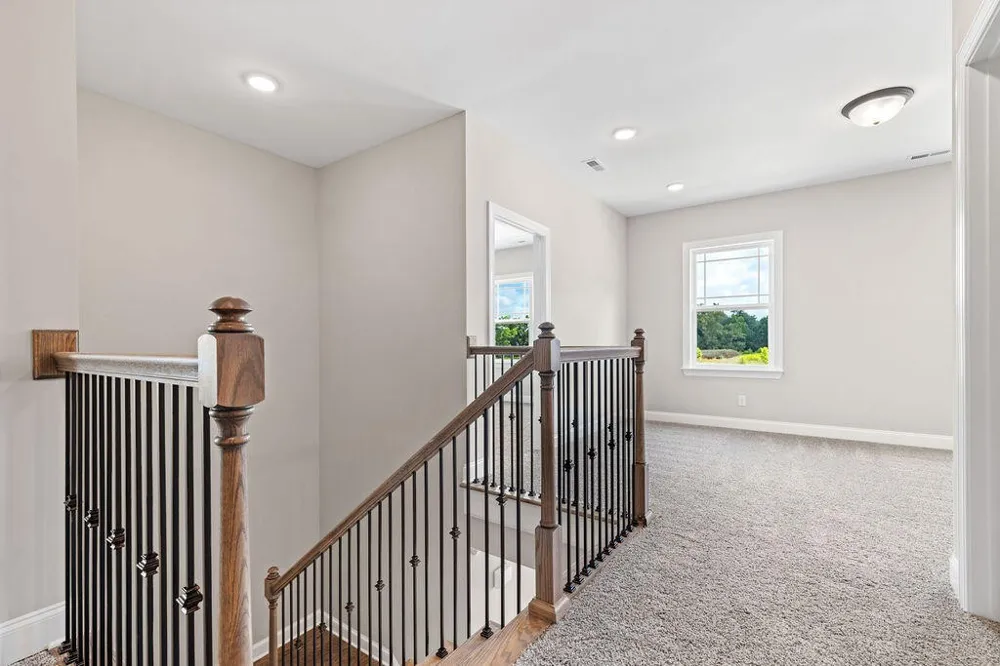 9816 Mayfly Road Ooltewah, TN 37363