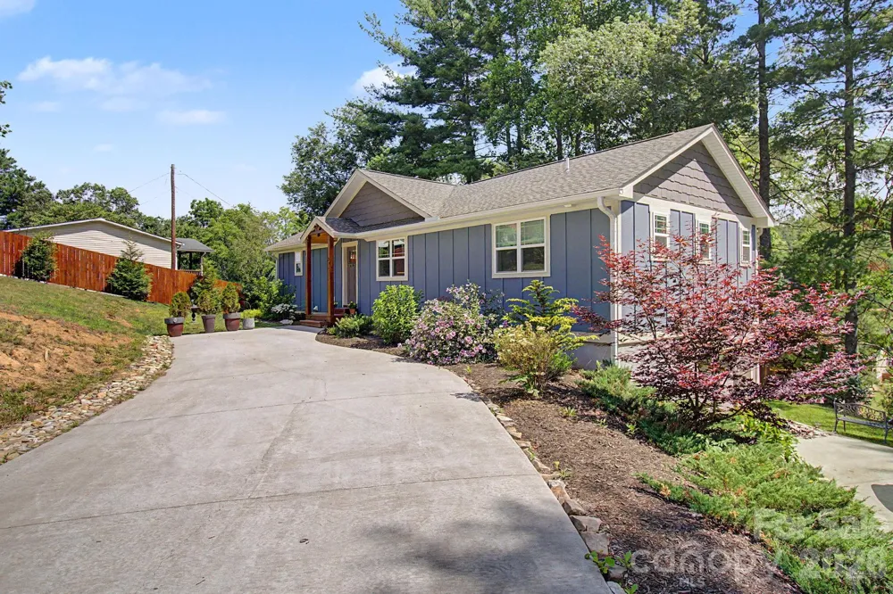 34 Aster Ridge Drive Waynesville, NC 28786