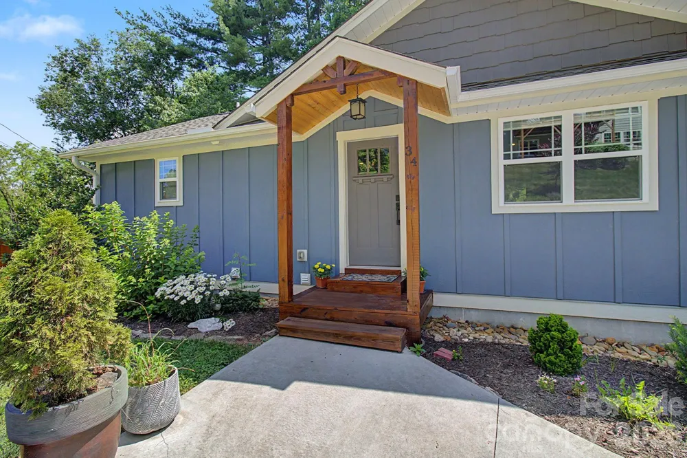 34 Aster Ridge Drive Waynesville, NC 28786