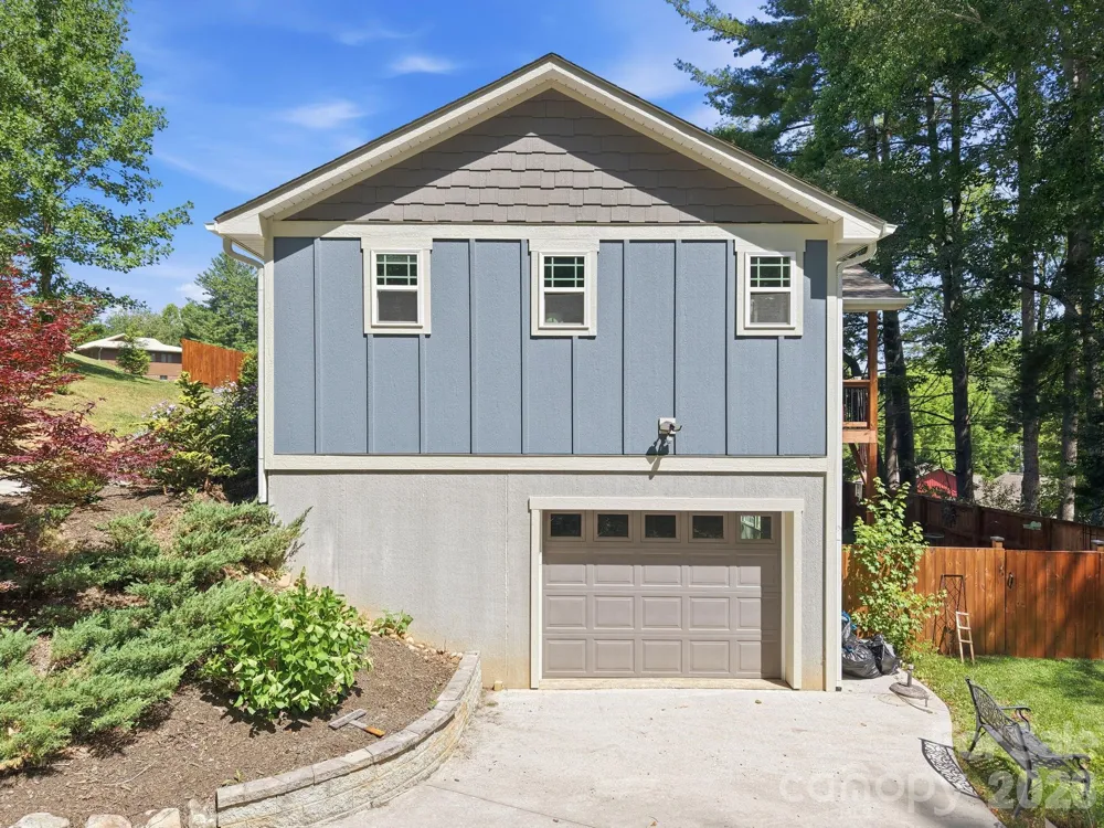 34 Aster Ridge Drive Waynesville, NC 28786