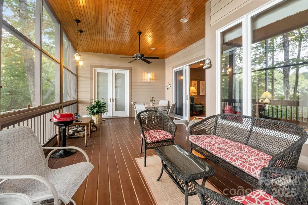 98 Taladu Court Brevard, NC 28712