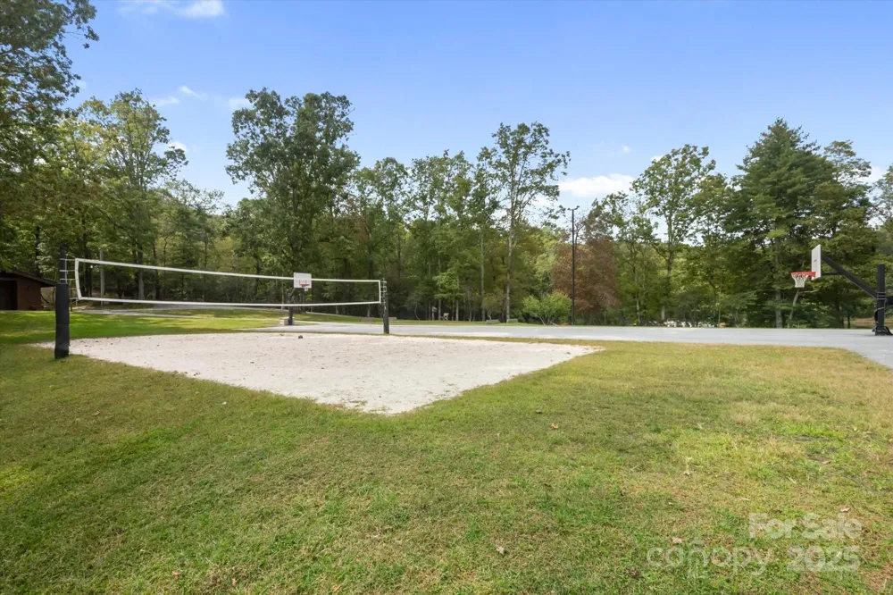 98 Taladu Court Brevard, NC 28712