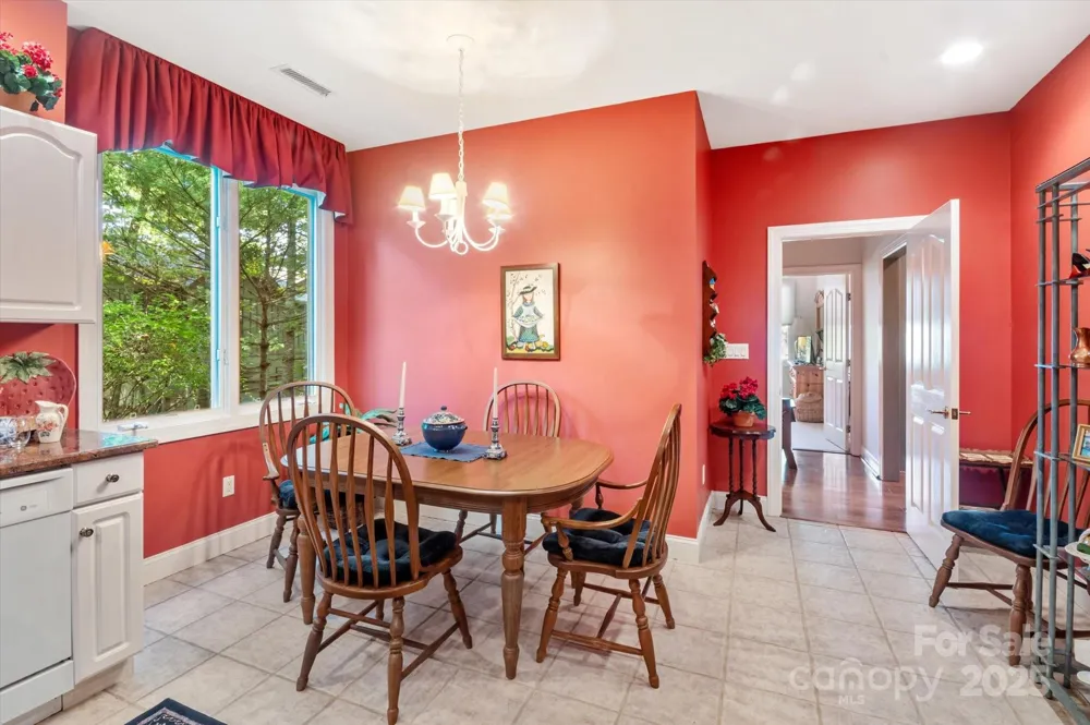 98 Taladu Court Brevard, NC 28712