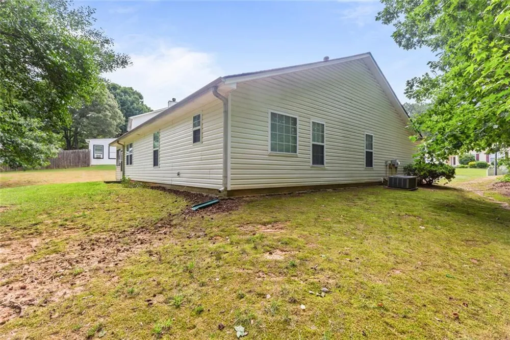 2510 Ft Daniels Drive NE Dacula, GA 30019