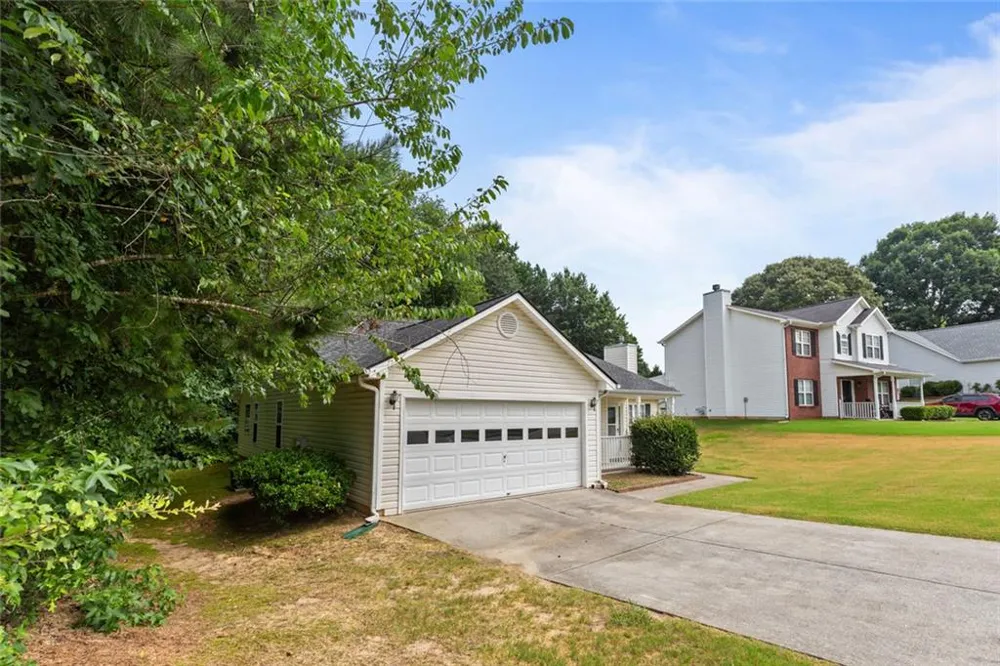2510 Ft Daniels Drive NE Dacula, GA 30019