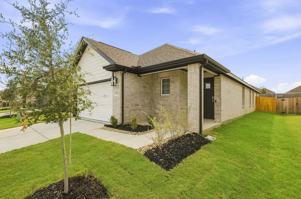 1705 Romans Road Ennis, TX 75119