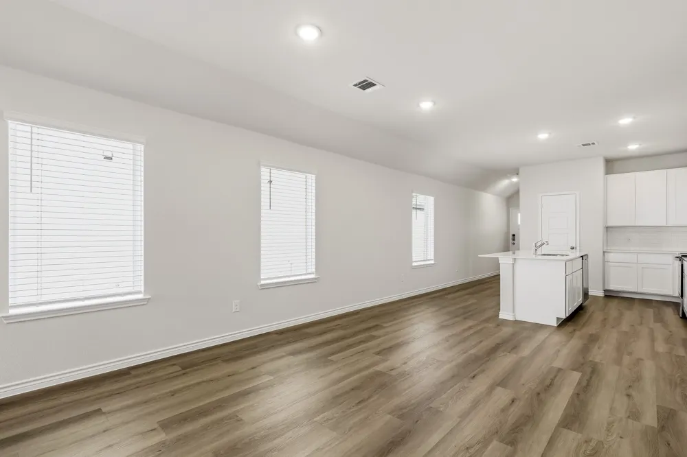 1705 Romans Road Ennis, TX 75119