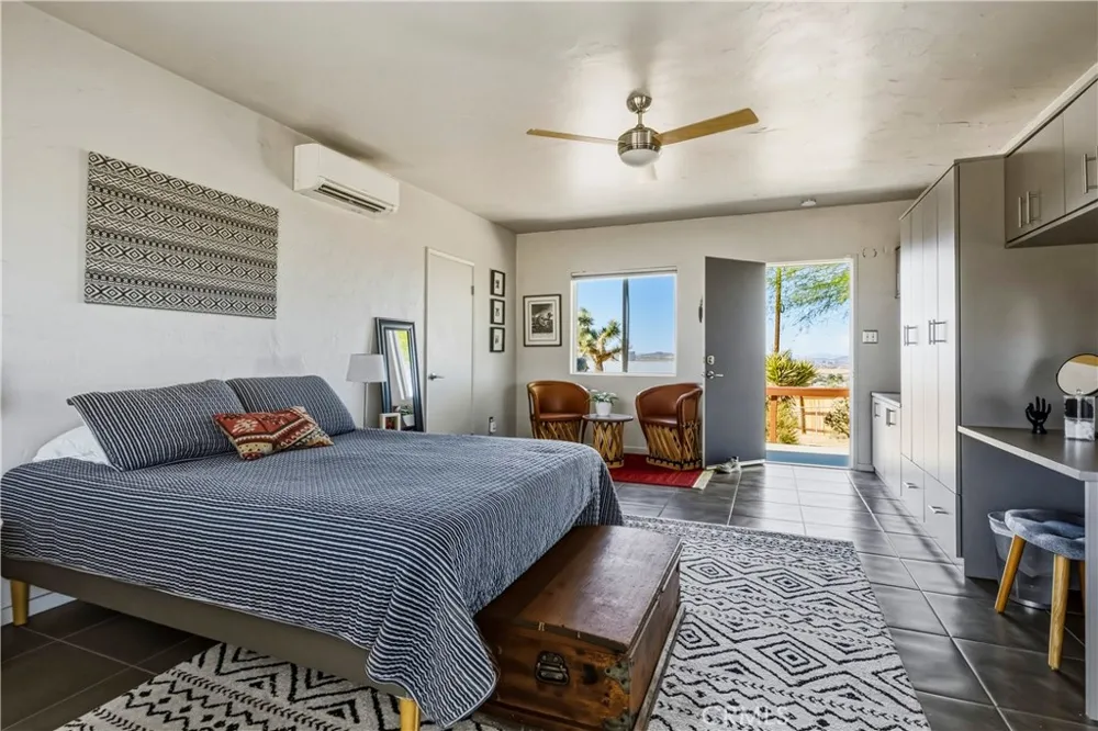 7025 Park Boulevard Joshua Tree, CA 92252