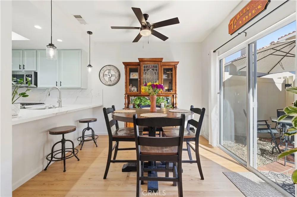 28127 Bobwhite Circle #98 Saugus, CA 91350