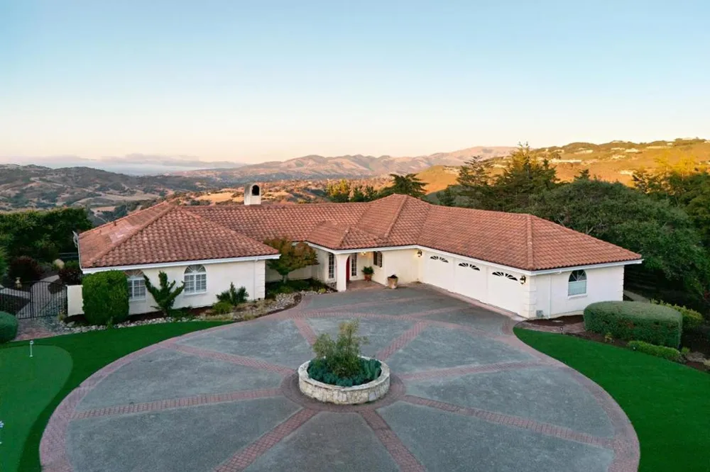 10590 Hidden Mesa Place Monterey, CA 93940