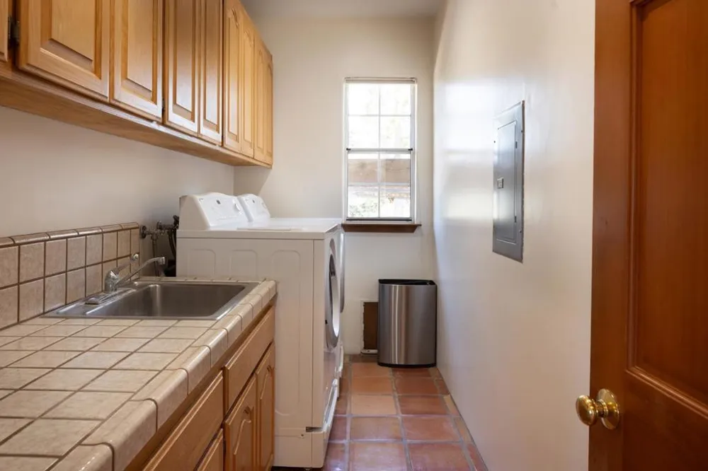 10590 Hidden Mesa Place Monterey, CA 93940