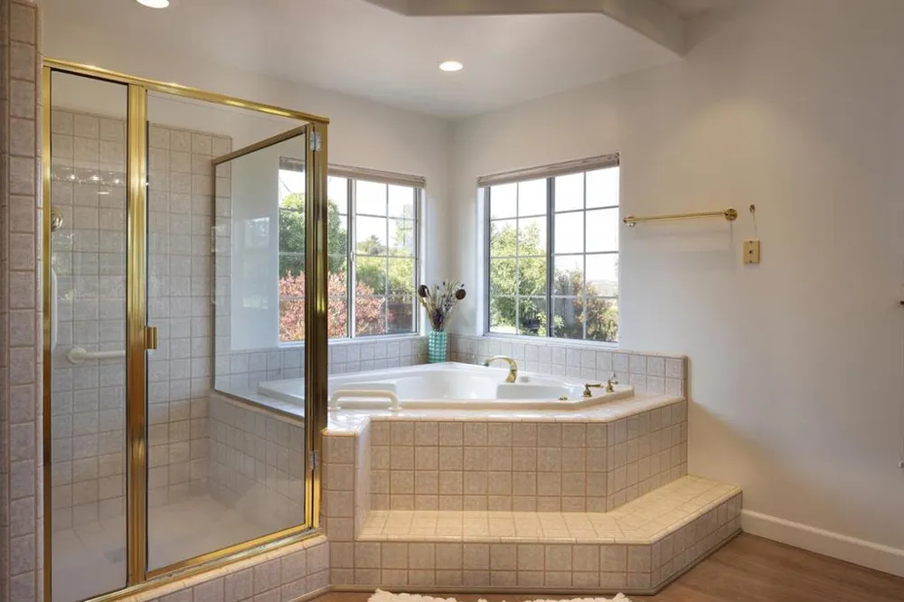 10590 Hidden Mesa Place Monterey, CA 93940