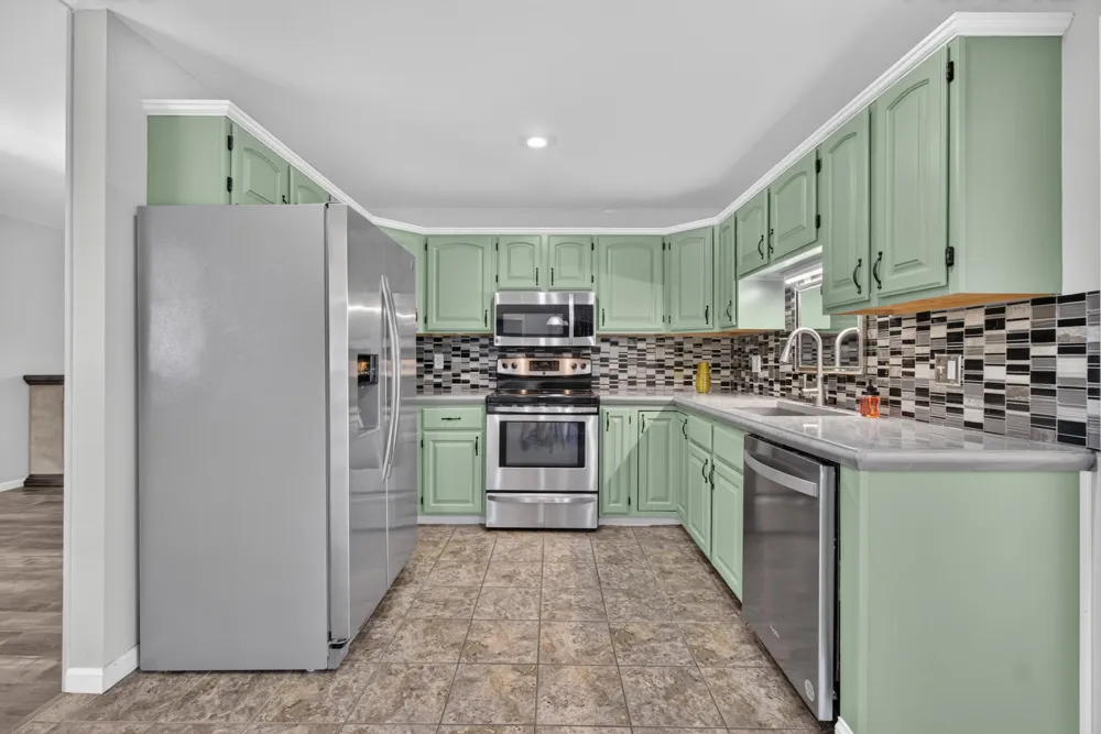 6423 Inverness Lane Jackson, MI 49201