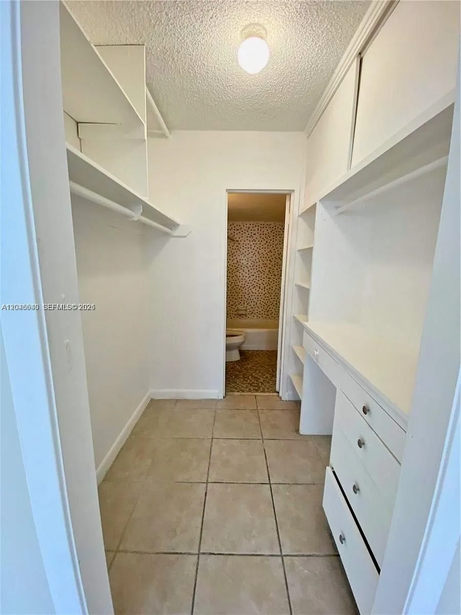 7545 E Treasure Dr #3I North Bay Village, FL 33141