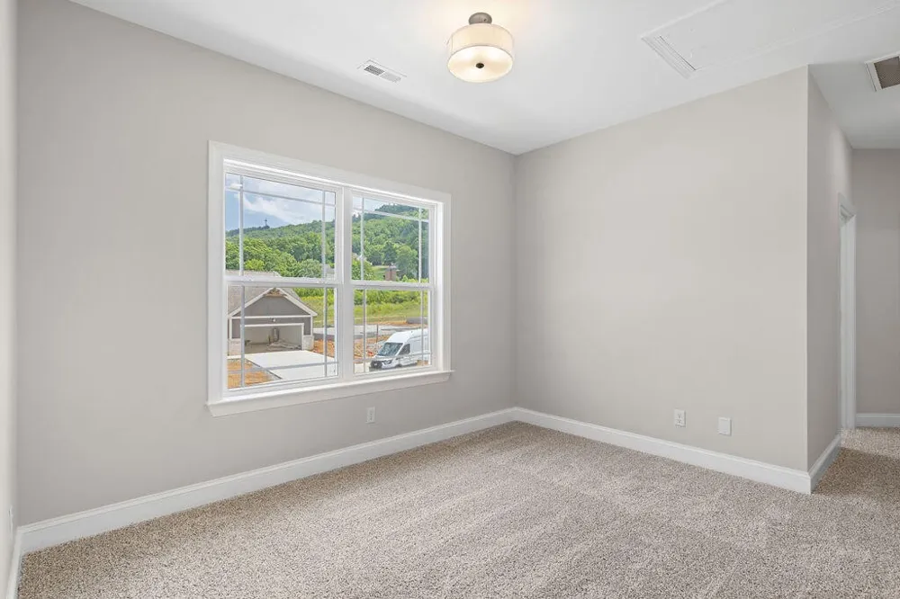 9828 Mayfly Road Ooltewah, TN 37363