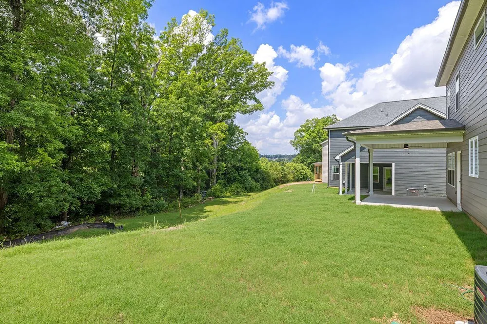 9828 Mayfly Road Ooltewah, TN 37363
