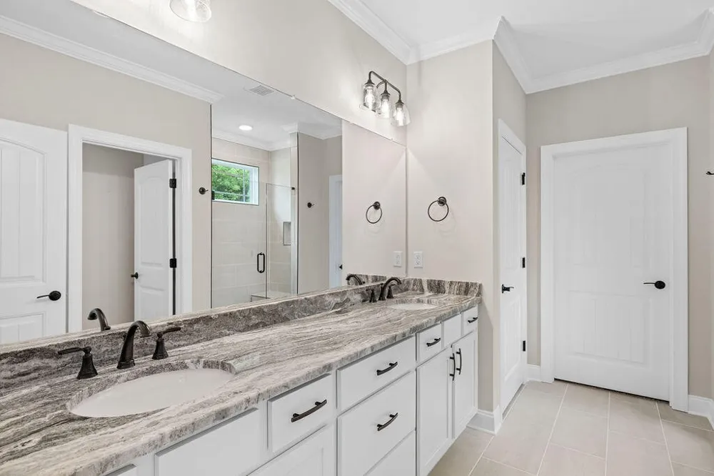 9828 Mayfly Road Ooltewah, TN 37363