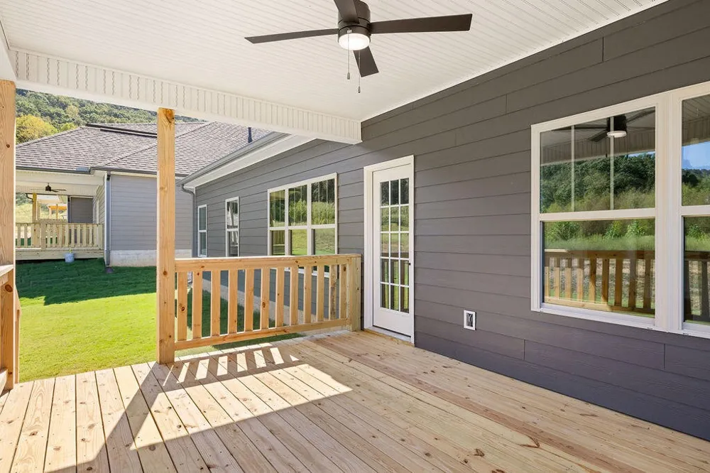 9839 Mayfly Road Ooltewah, TN 37363